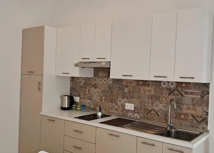 Residenza Rivellini * טרופאה