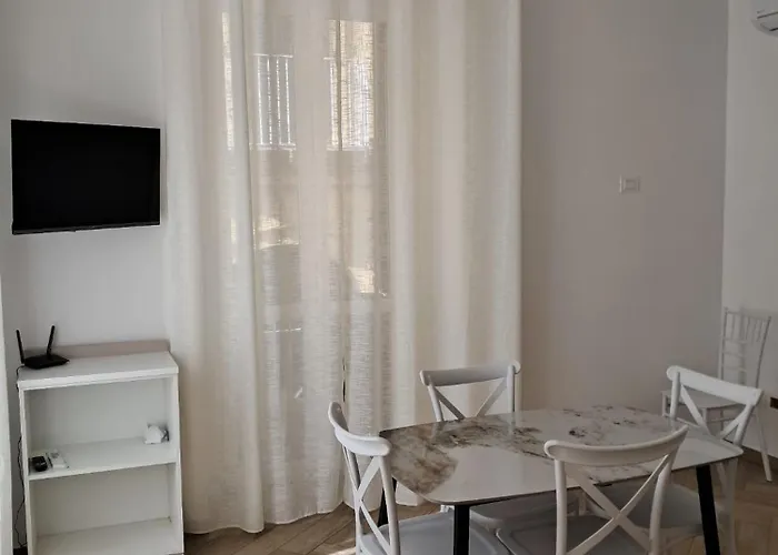 Residenza Rivellini דירה טרופאה